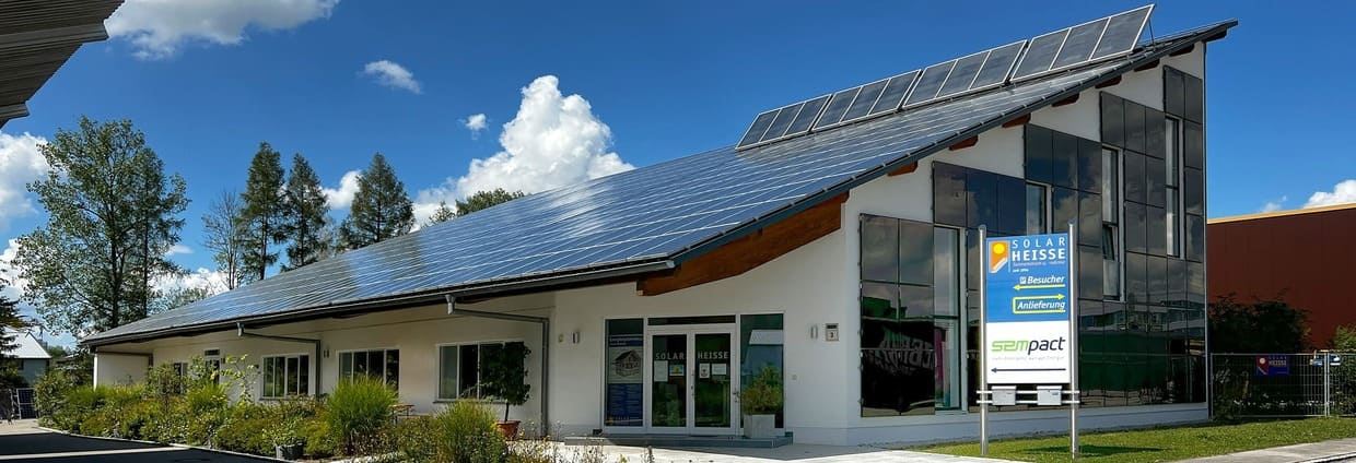 Solar Heisse GmbH & Co. KG Firmengebäude Fassadenmodule